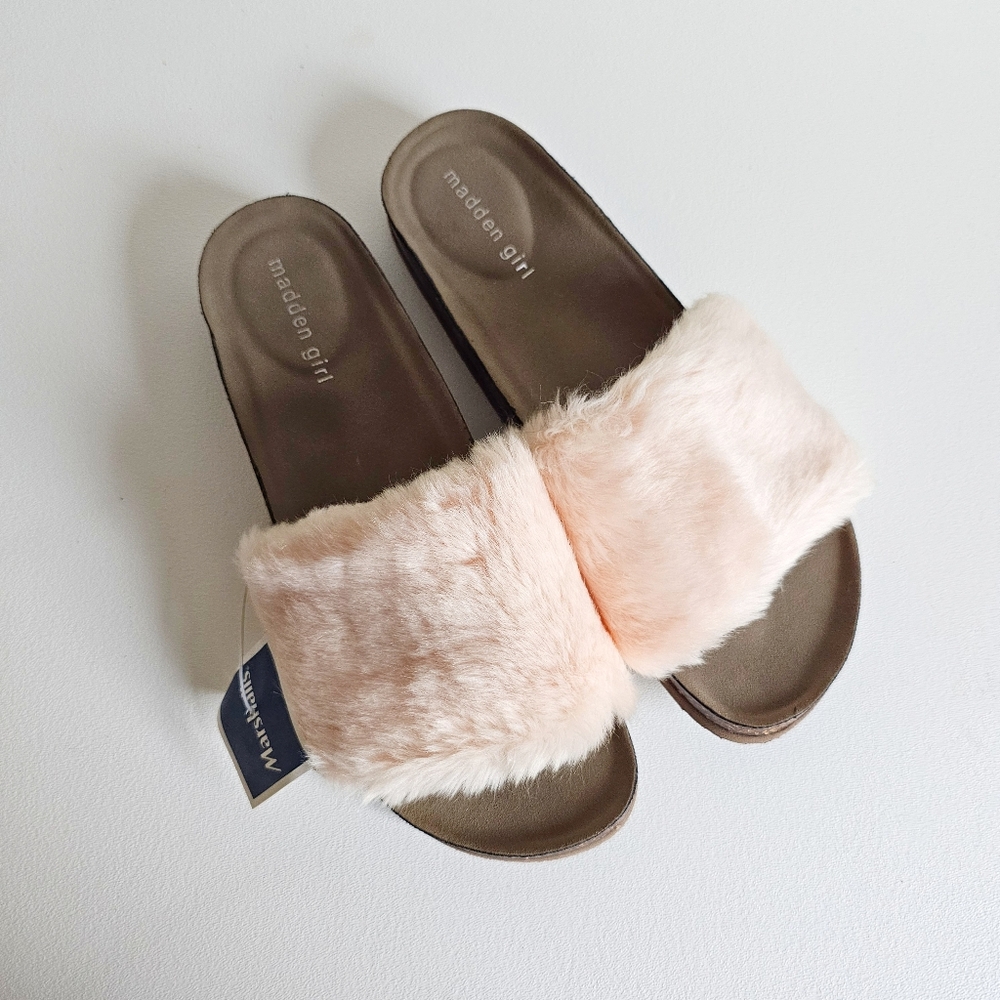 NWT Madden Girl Pink Faux Furry Cork Soles Slippers Slides Sandals Size 10M
